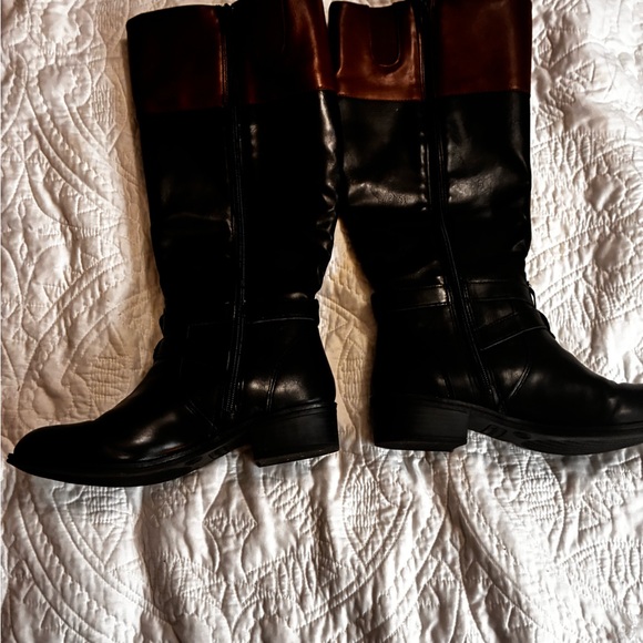 Arizona Jean Company Black and Brown Over the Knee Boots - Picture 3 of 7